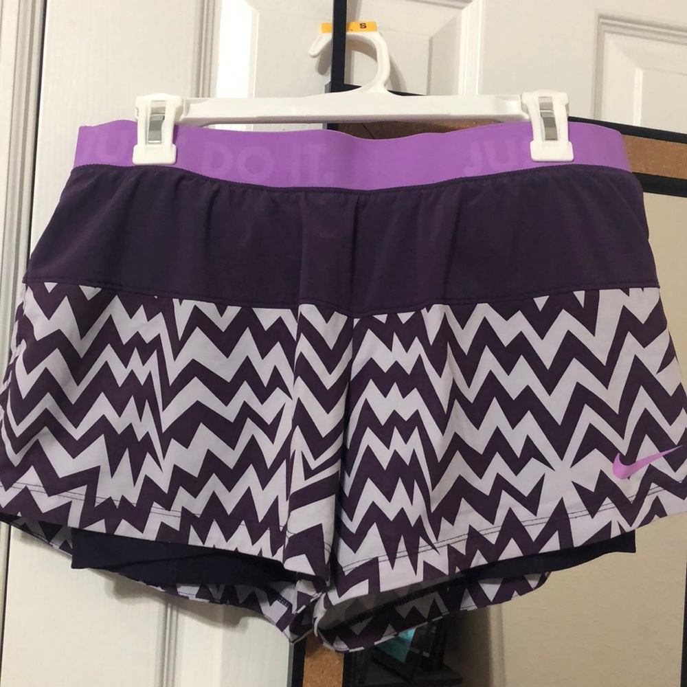 Nike dri-fit shorts with spandex inside